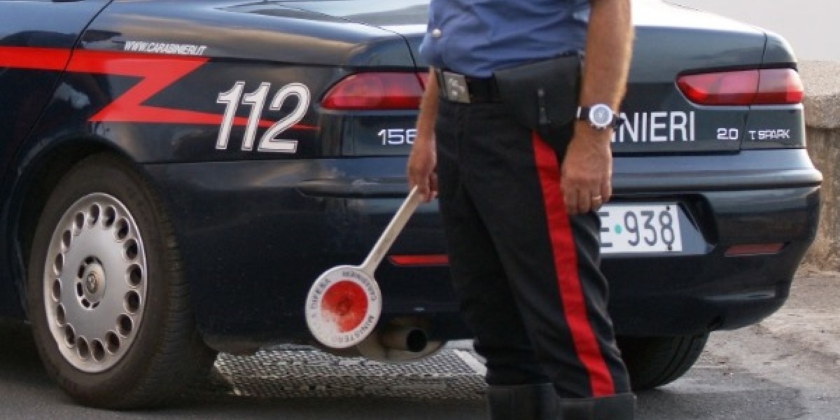 Cirò Marina: urla al carabiniere 