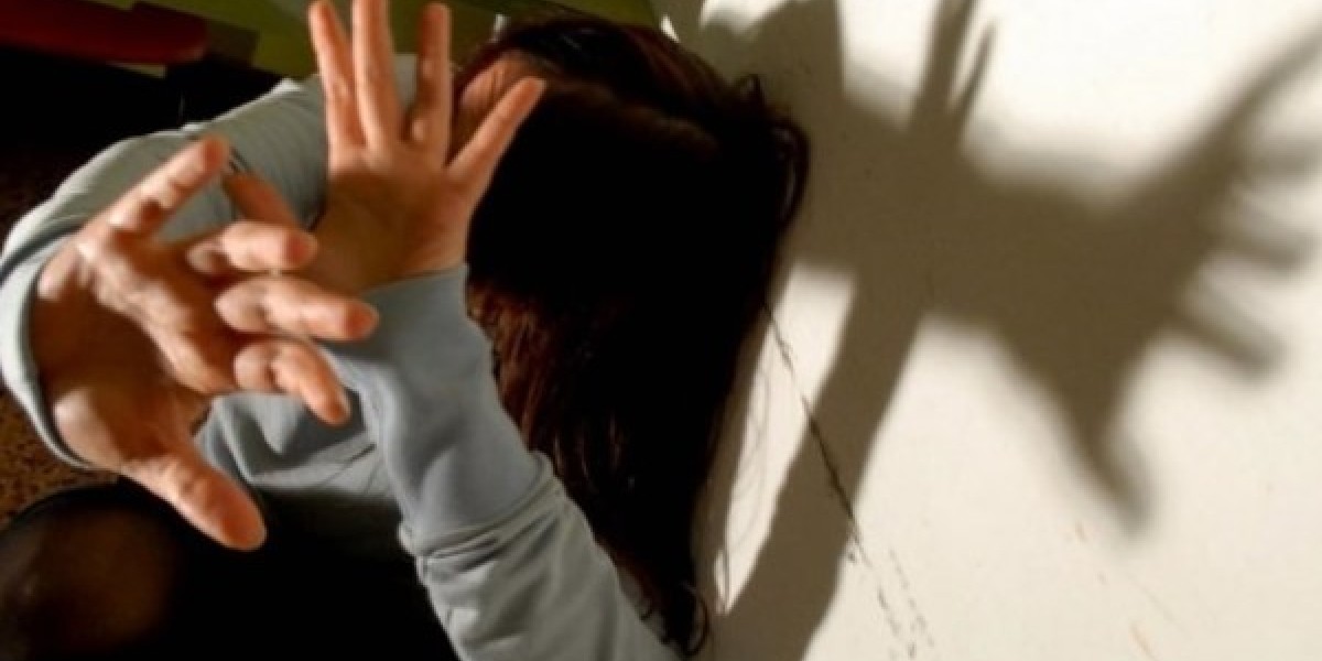 Crotone: la Polizia arresta un uomo per maltrattamenti, violenza sessuale e lesioni